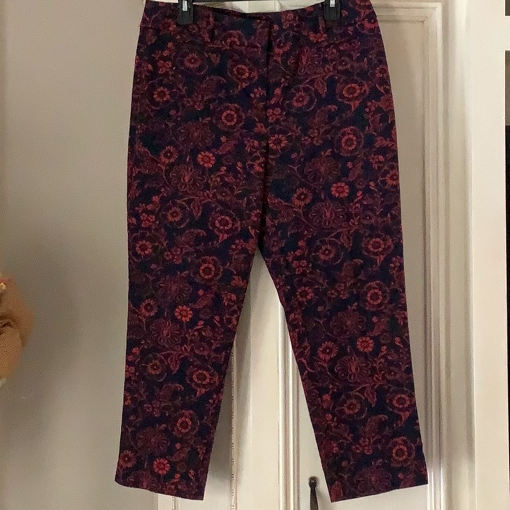 LOFT “Julie” size 10 crop pants
